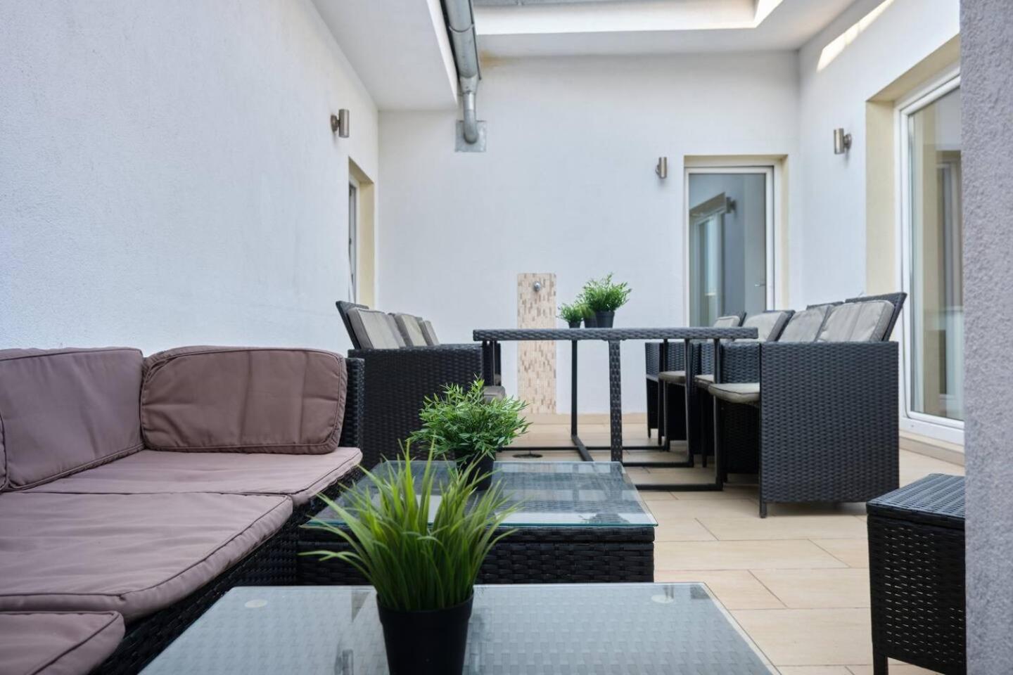 Apartments I 5 Minutes To Metro Vienna Exterior photo